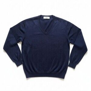 Classic Fairway & Greene Navy V-Neck Sweater